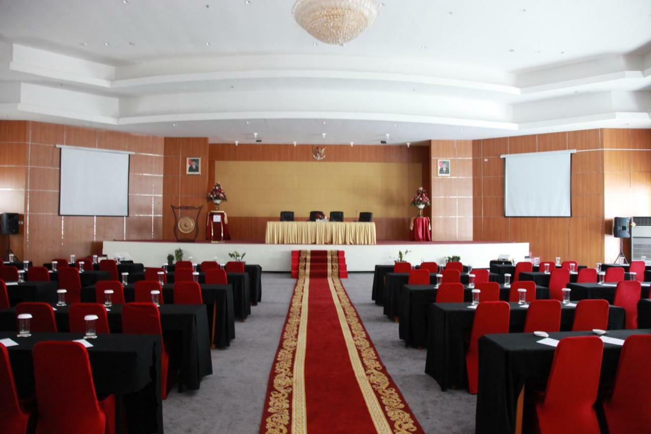 Training Centre Damhil Otel Gorontalo Dış mekan fotoğraf